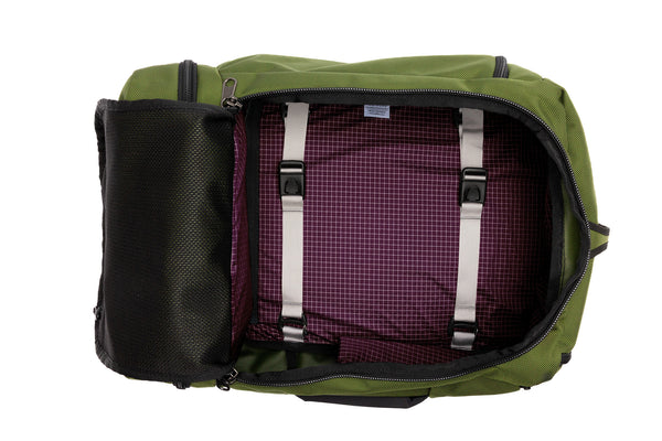 The Techonaut 45 in Verde 1050 Ballistic with a Acai 200 Halcyon interior.
